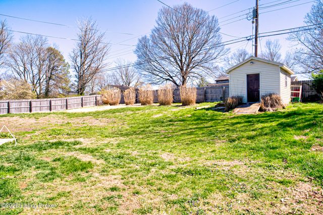 108 Gloria Dr, Shelbyville, KY 40065