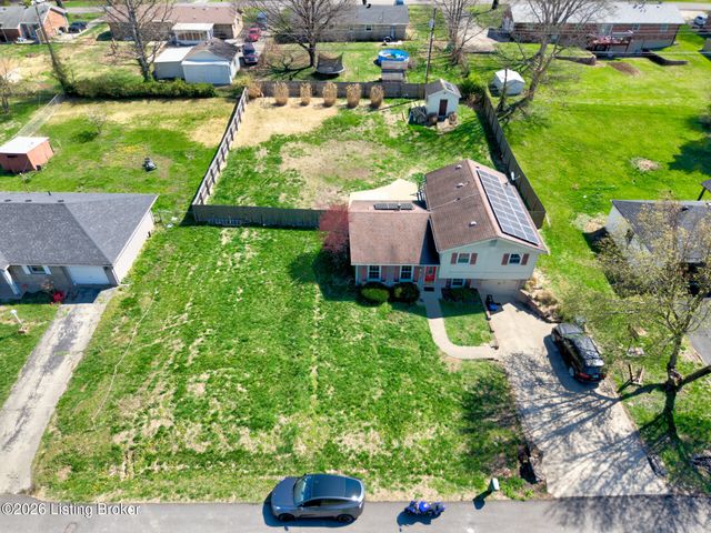 108 Gloria Dr, Shelbyville, KY 40065