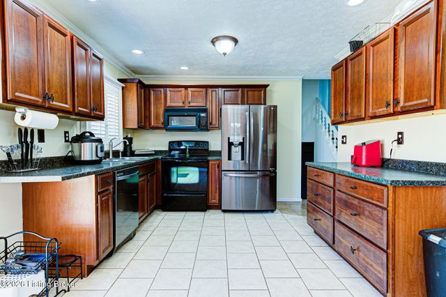 108 Gloria Dr, Shelbyville, KY 40065