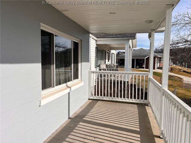 118 Oak Street, Dunbar, WV 25064