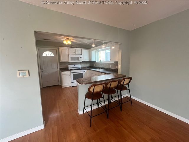 118 Oak Street, Dunbar, WV 25064