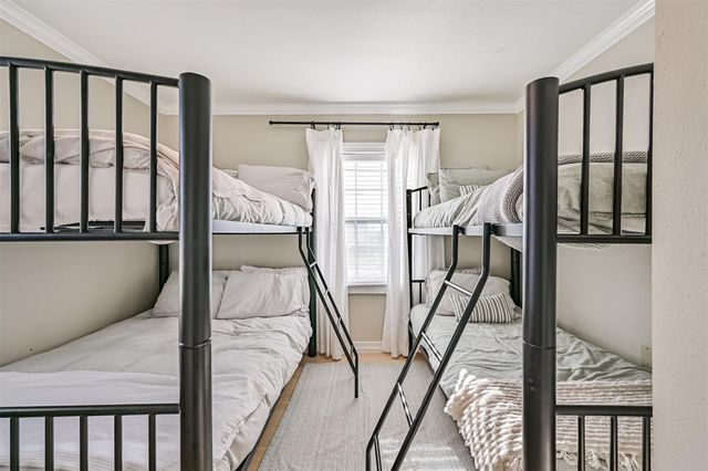 4622 Bayou Lane, Hitchcock, TX 77563