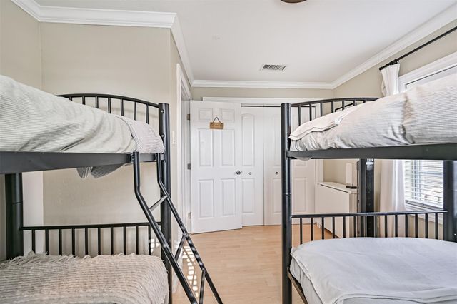 4622 Bayou Lane, Hitchcock, TX 77563