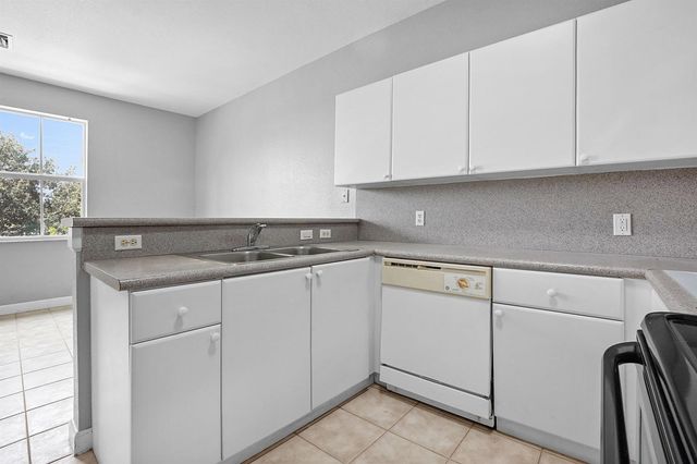 2019 Shoma Drive 178, Royal Palm Beach, FL 33414