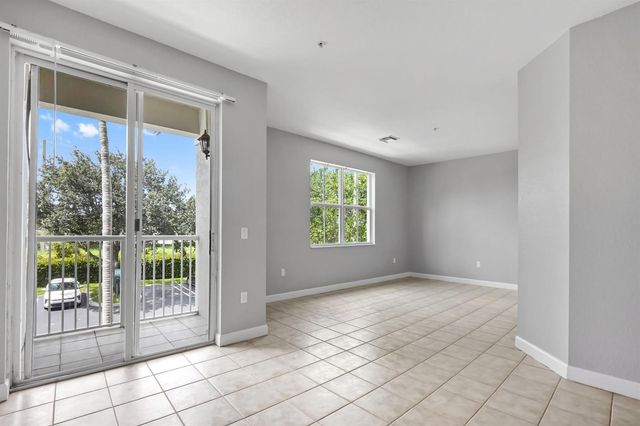 2019 Shoma Drive 178, Royal Palm Beach, FL 33414