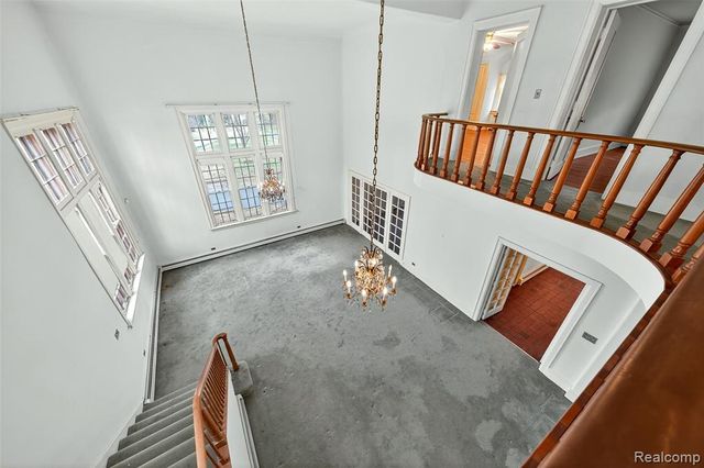 5044 Charing Cross Road, Bloomfield Hills, MI 48304