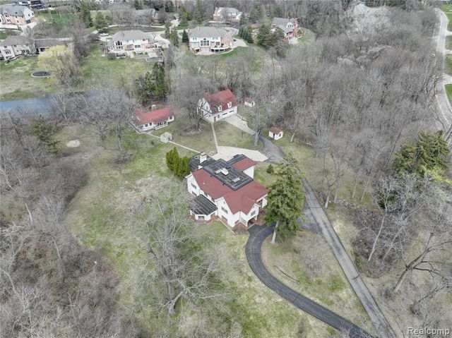 5044 Charing Cross Road, Bloomfield Hills, MI 48304