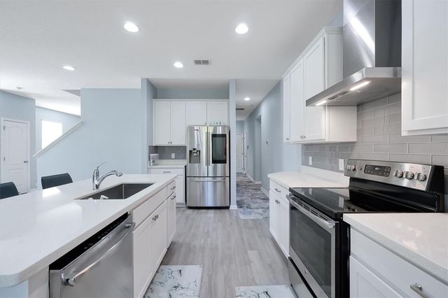 17094 GATHERING PLACE CIRCLE, Clermont, FL 34711