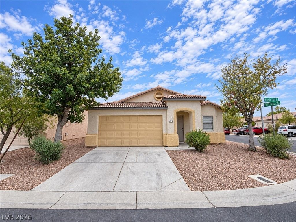 2729 Dorado Vista Street, Las Vegas, NV 89108 — exterior