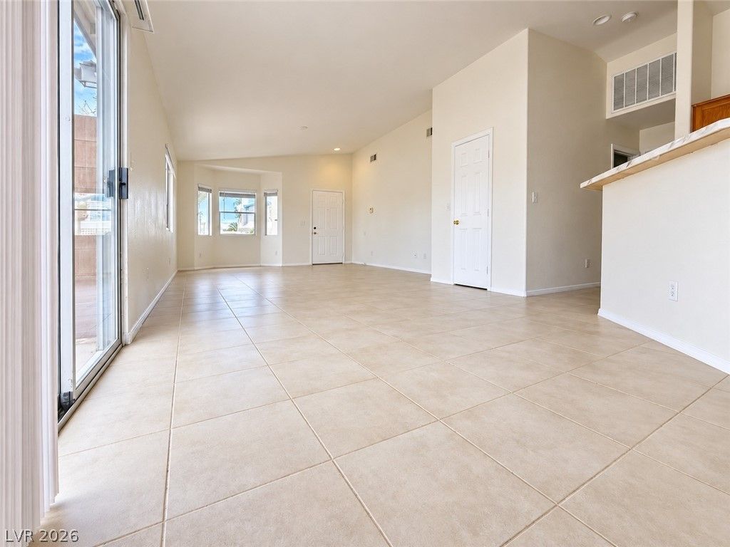 2729 Dorado Vista Street, Las Vegas, NV 89108 — photo 5