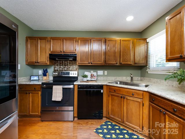 14025 Pytchley Lane, Charlotte, NC 28273