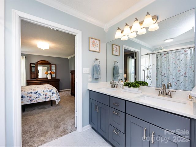 14025 Pytchley Lane, Charlotte, NC 28273