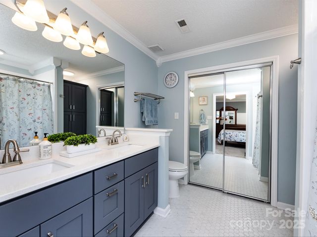 14025 Pytchley Lane, Charlotte, NC 28273