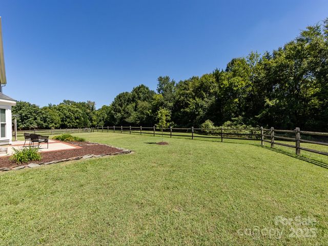 14025 Pytchley Lane, Charlotte, NC 28273