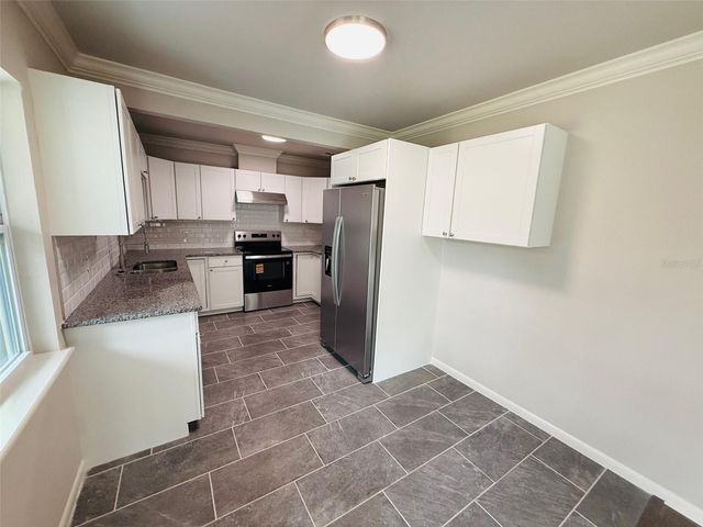 2403 NE 11TH STREET, Gainesville, FL 32609