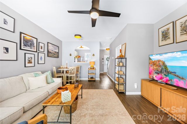 8456 Chaceview Court, Charlotte, NC 28269