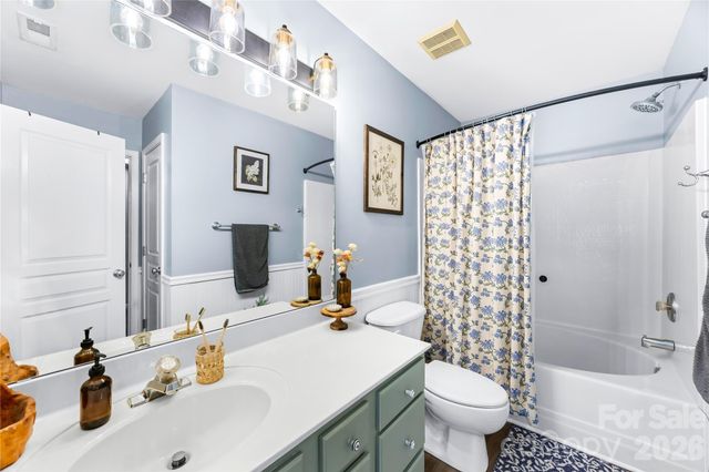 8456 Chaceview Court, Charlotte, NC 28269