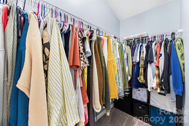8456 Chaceview Court, Charlotte, NC 28269
