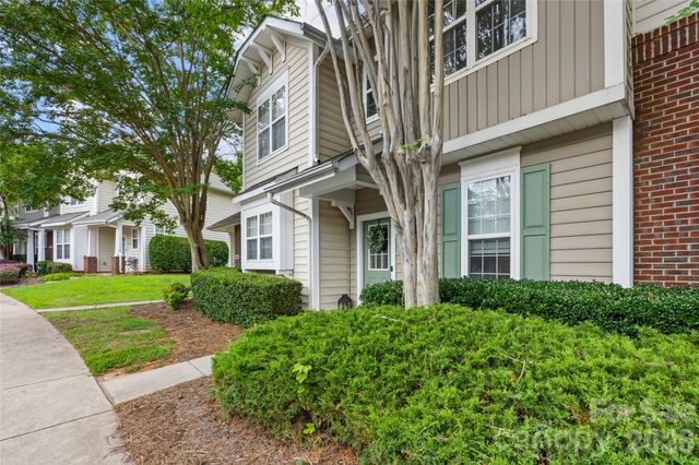8456 Chaceview Court, Charlotte, NC 28269
