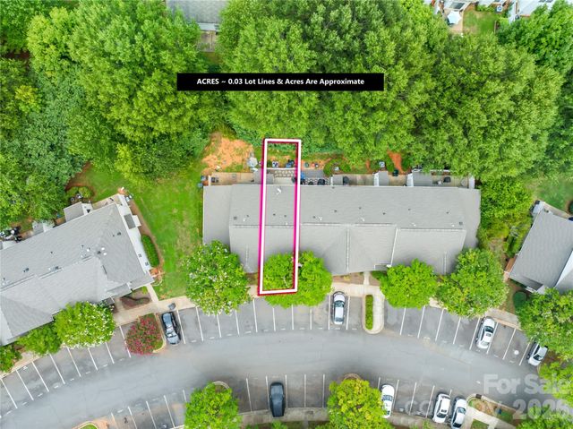 8456 Chaceview Court, Charlotte, NC 28269