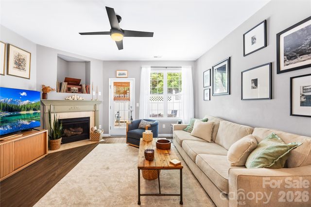 8456 Chaceview Court, Charlotte, NC 28269