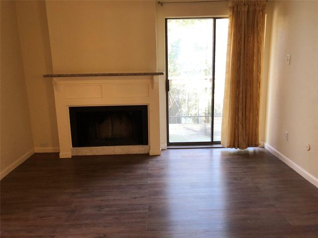 10053 Westpark Drive 324, Houston, TX 77042