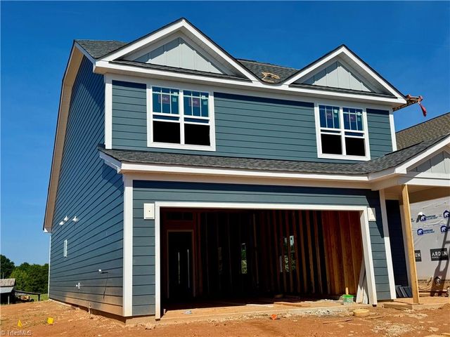 1715 Creekline Drive, Kernersville, NC 27284