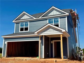 1715 Creekline Drive, Kernersville, NC 27284