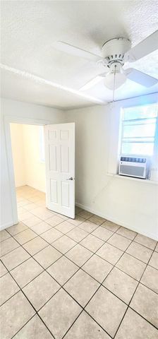 301 SE AVENUE B 2, Winter Haven, FL 33880