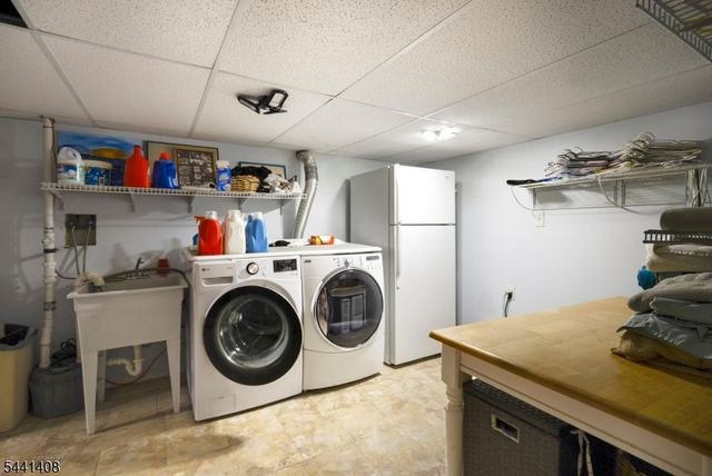134 Marion Ct, Pompton Lakes Boro, NJ 07442