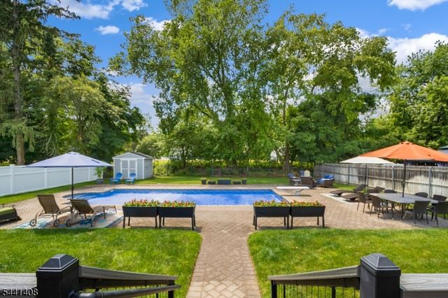 134 Marion Ct, Pompton Lakes Boro, NJ 07442