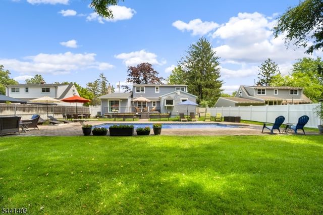 134 Marion Ct, Pompton Lakes Boro, NJ 07442
