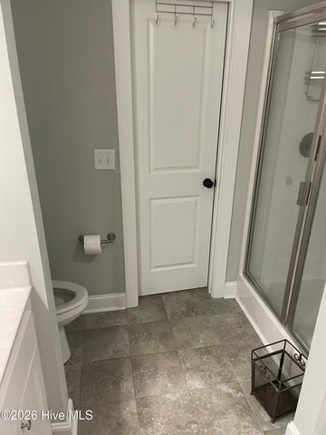 1823 Fox Den Way 2, Greenville, NC 27858