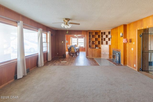 830 W Elm Street, Columbus, KS 66725