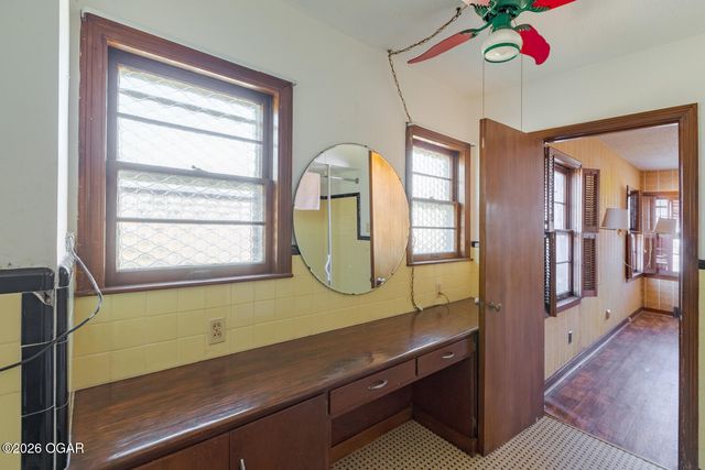 830 W Elm Street, Columbus, KS 66725