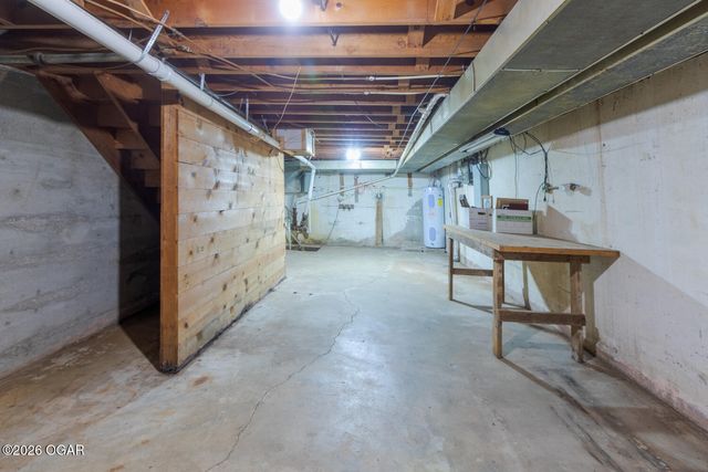 830 W Elm Street, Columbus, KS 66725