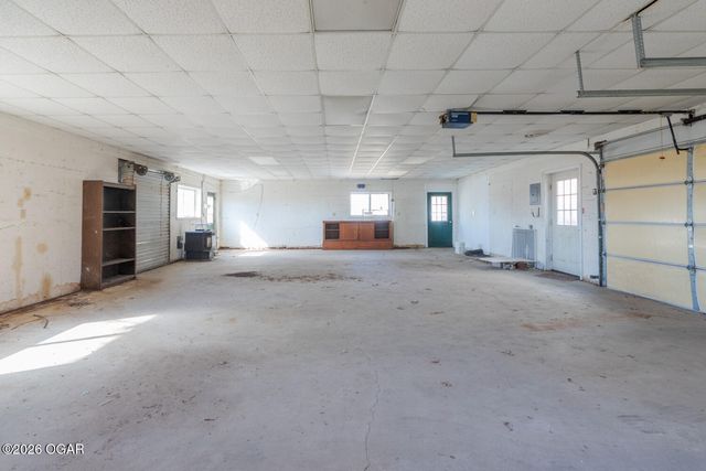 830 W Elm Street, Columbus, KS 66725