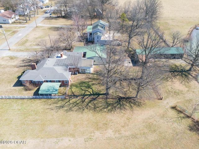 830 W Elm Street, Columbus, KS 66725