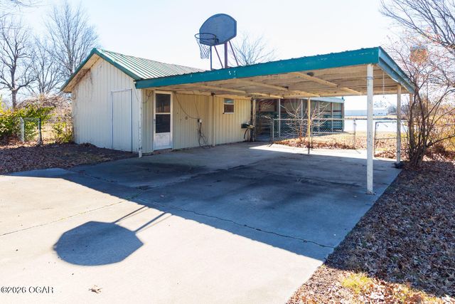 830 W Elm Street, Columbus, KS 66725