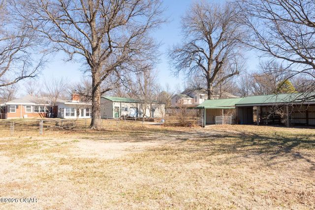 830 W Elm Street, Columbus, KS 66725