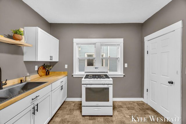 1340 Manwaring Place SE, Grand Rapids, MI 49507