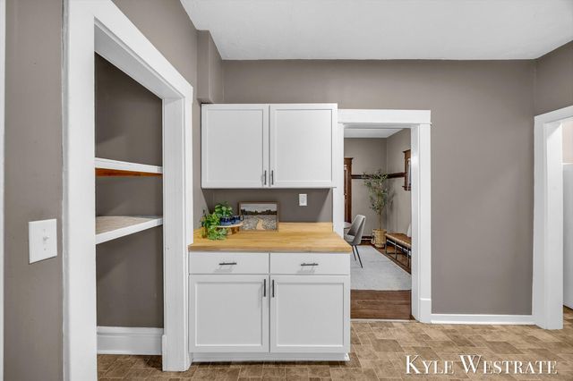 1340 Manwaring Place SE, Grand Rapids, MI 49507