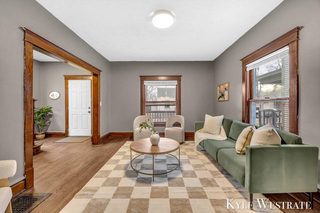 1340 Manwaring Place SE, Grand Rapids, MI 49507