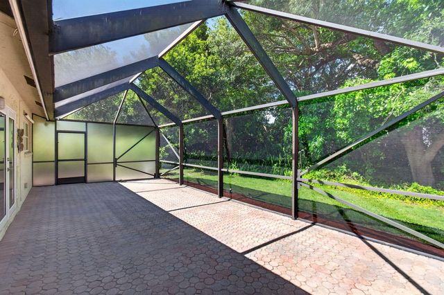 201 Del Rio Boulevard, Boca Raton, FL 33432
