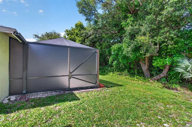 201 Del Rio Boulevard, Boca Raton, FL 33432