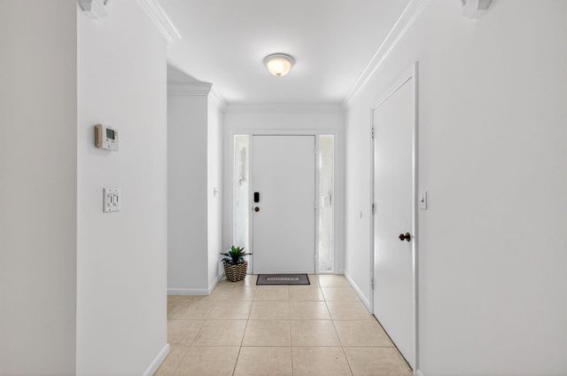 201 Del Rio Boulevard, Boca Raton, FL 33432
