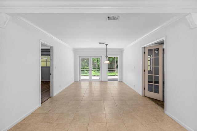 201 Del Rio Boulevard, Boca Raton, FL 33432
