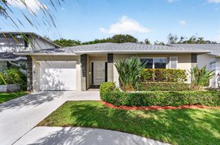 201 Del Rio Boulevard, Boca Raton, FL 33432