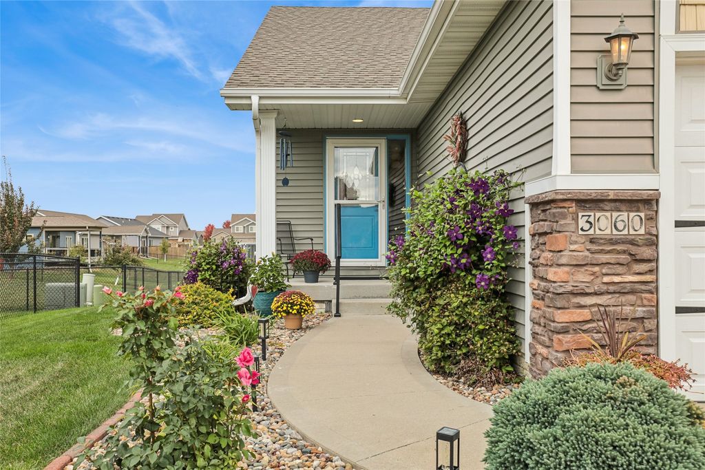 3060 NW 19th Court, Ankeny, IA 50023