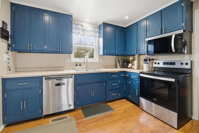 216 FOOTE STREET, Seymour, WI 54165